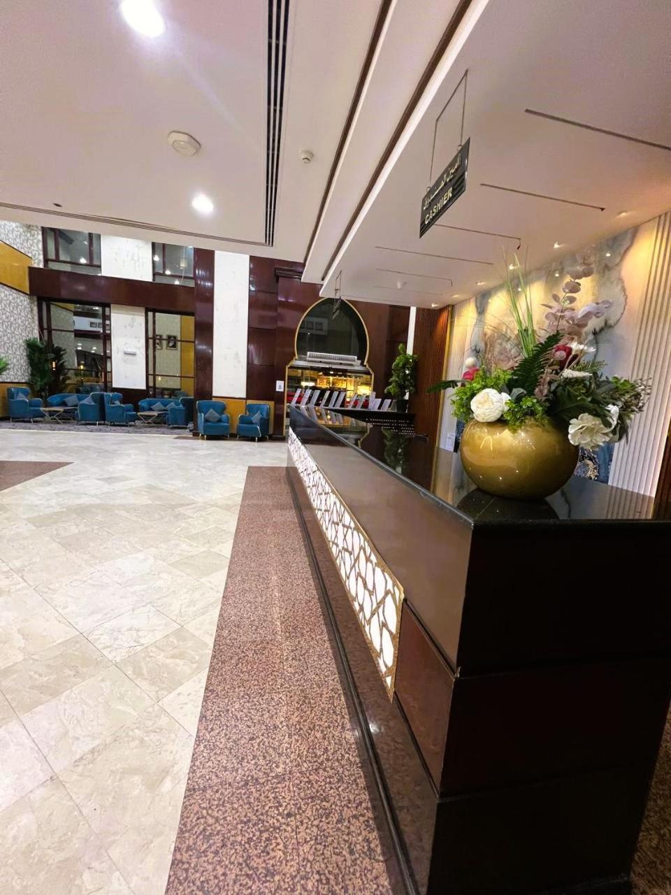 Shurakaa Al Khair Hotel La La Mecca Esterno foto